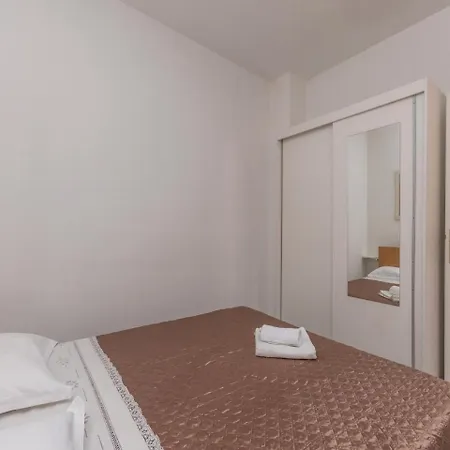 Three-bedroom In Bibinje