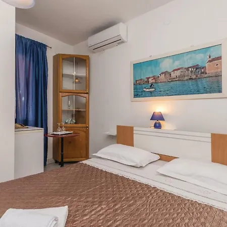 Three-bedroom In Apartment